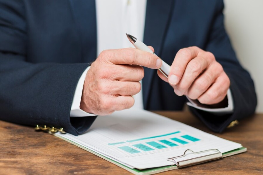ROI là gì? Mọi điều bạn cần biết về ROI trong Marketing 2025 16 Thiếu tự tin quá mức về chỉ số ROI